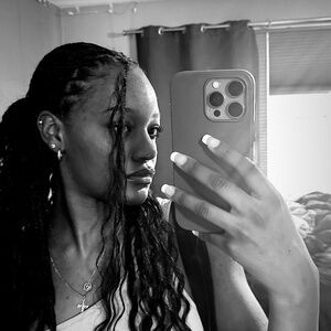 Meet your Posher, Jamari